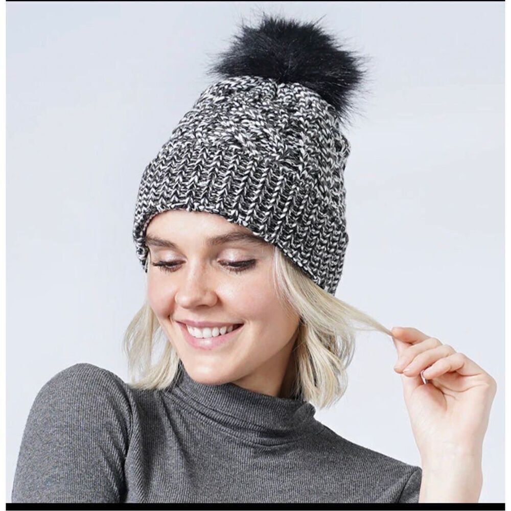 NWT L.I.B. New York thick cable knit beanie with pompom